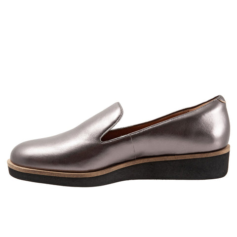 Softwalk Westport S2011-033 Womens Gray Wide Leather Loafer Flats Shoes
