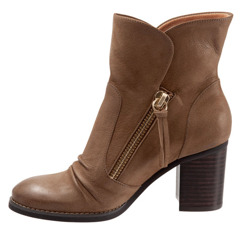 Softwalk Kendall S2054-069 Womens Brown Narrow Ankle & Booties Boots