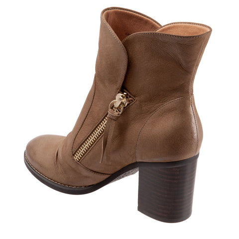 Softwalk Kendall S2054-069 Womens Brown Narrow Ankle & Booties Boots