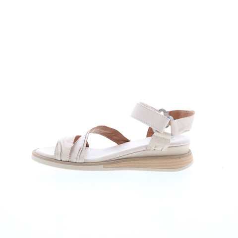 Miz Mooz Camellia Womens Beige Leather Strap Strap Sandals Shoes
